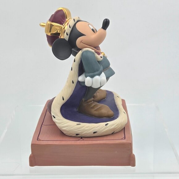 WDCC Mickey Mouse The Prince And The Pauper 70th Birthday Sculpture With Base - Picture 8 of 9